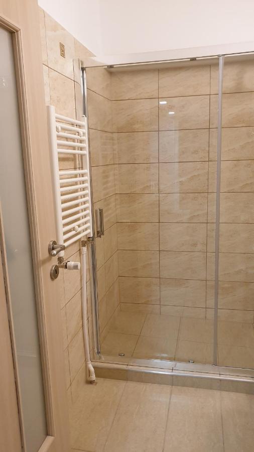 Criss Apartament Sinaia Buitenkant foto