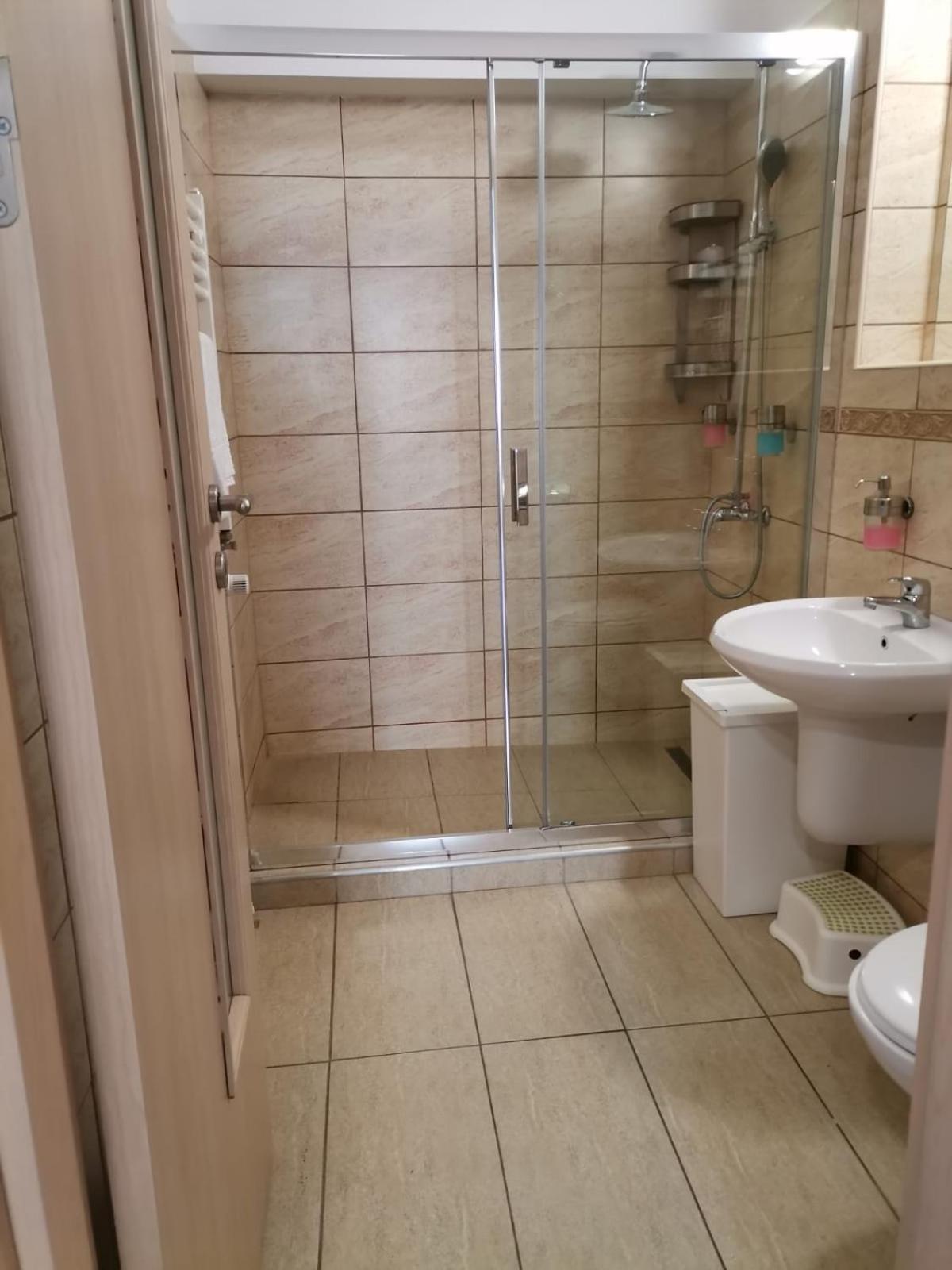 Criss Apartament Sinaia Buitenkant foto
